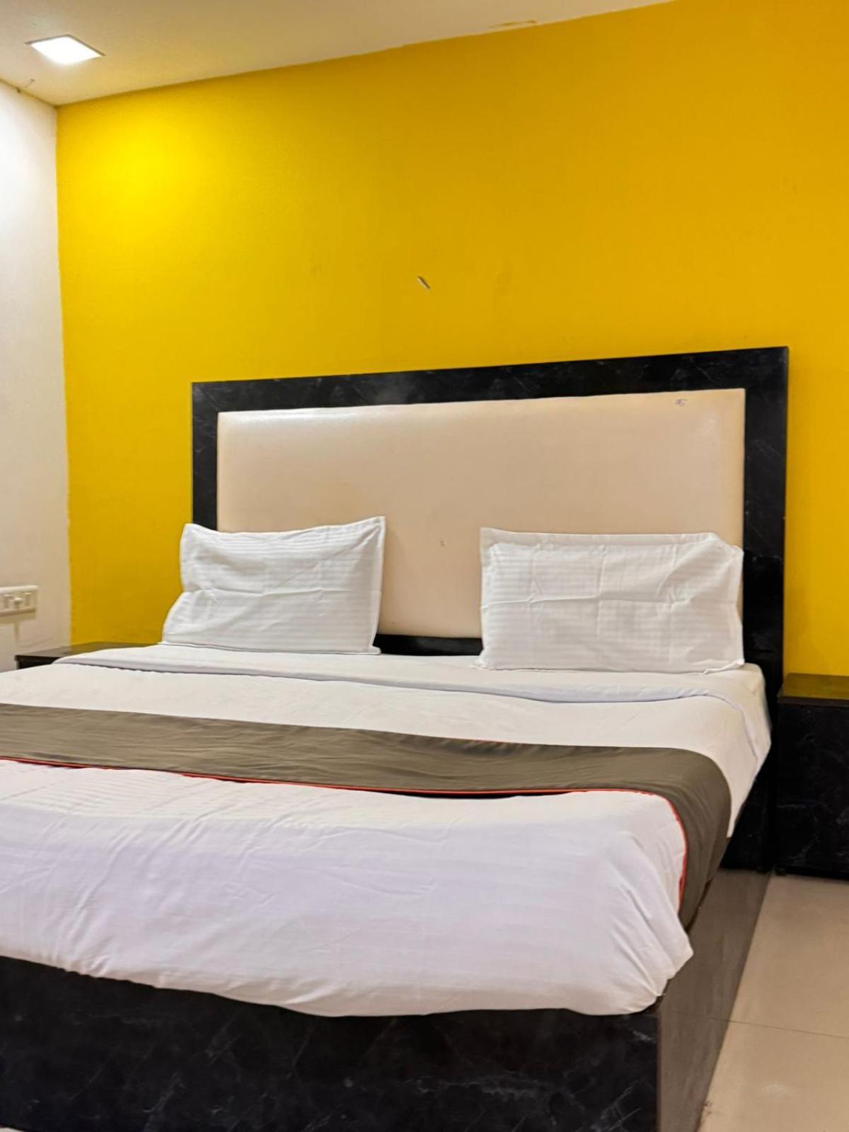 Hotel Sant Nagar Delhi  Exterior photo